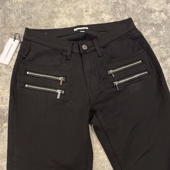 NWT WeWoreWhat Black Low Rise Cropped Rocker Jeans Sz 24 (missing chain) - Picture 5 of 13